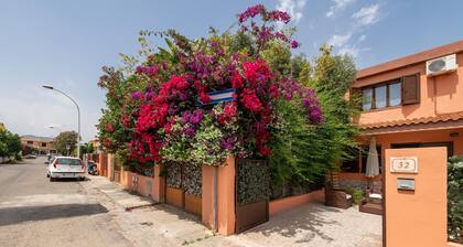 Villa 'Tara House' with Private Terrace, Wi-Fi and Air Conditioning