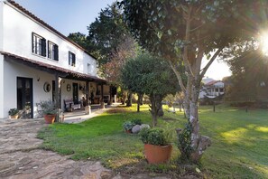 Property grounds - Quinta 'Épicos House' with Pool & Wi-Fi (Nogueira)