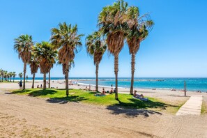 Beach nearby - Apartamento Residencial Limonar with A/C & Wi-Fi (Málaga)