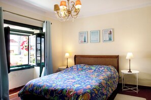 5 makuuhuonetta, silitysrauta/-lauta, ilmainen Wi-Fi, vuodevaatteet