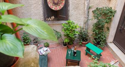Apartamento 'Il Baglio Antico' con vistas a la montaña, terraza y Wi-Fi