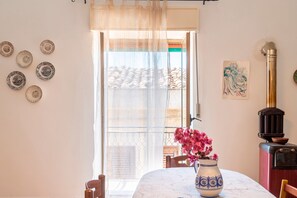 Interior - Apartment 'Il Baglio Antico' with Mountain View, Terrace & Wi-Fi (Prizzi)