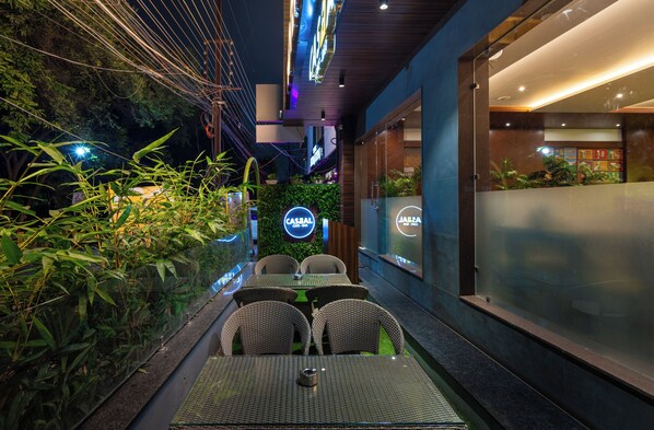 Restaurant - Hotel Aston (Indore)