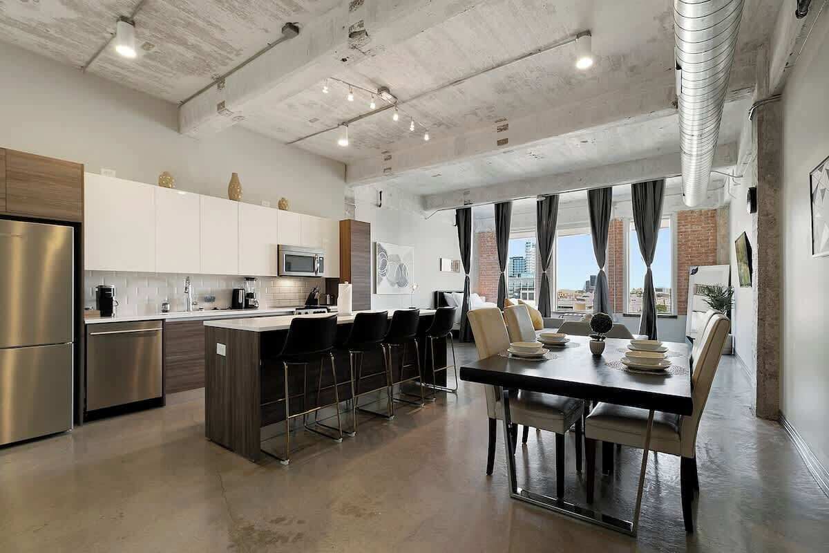 雪櫃、微波爐、焗爐、爐具