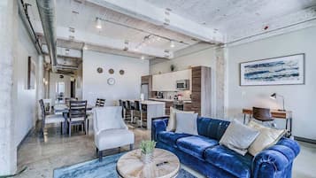 Televisión y oficina