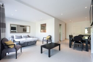 2 Schlafzimmer, Bügeleisen/Bügelbrett, Internetzugang, Bettwäsche