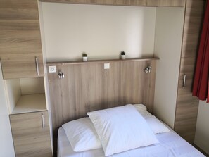 4 bedrooms