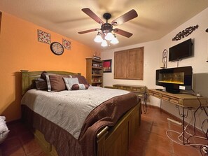 1 bedroom, iron/ironing board, free WiFi