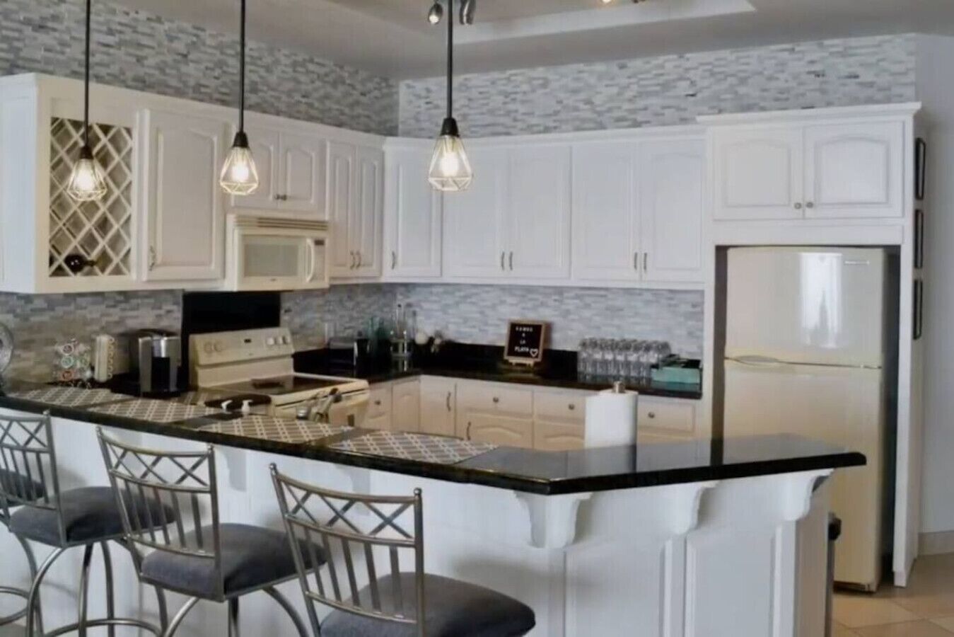 冰箱、微波炉、烤箱、炉灶