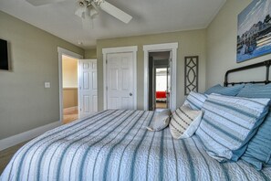 4 habitaciones, tabla de planchar con plancha y wifi gratis