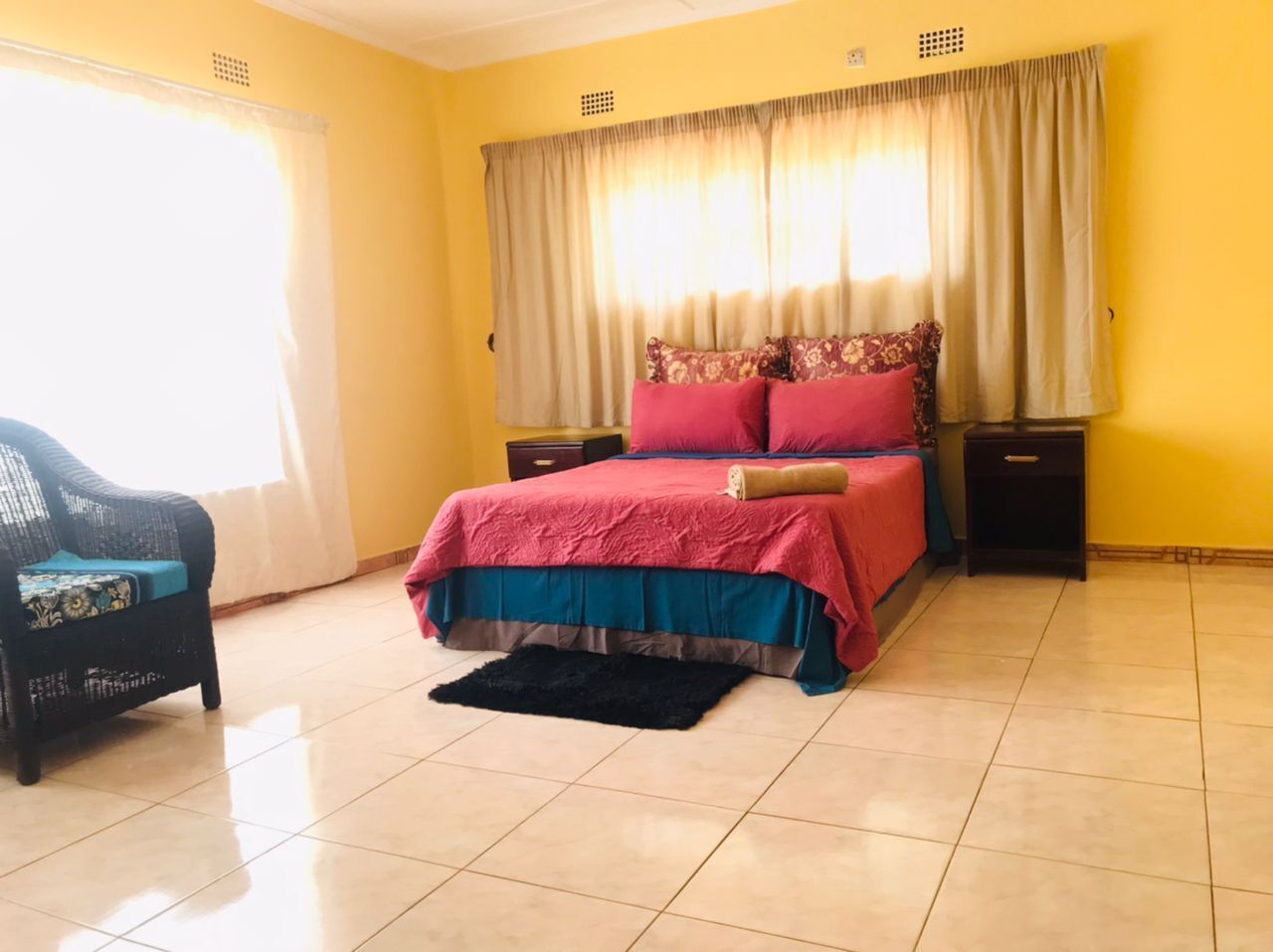 5 dormitoris, wifi i roba de llit 