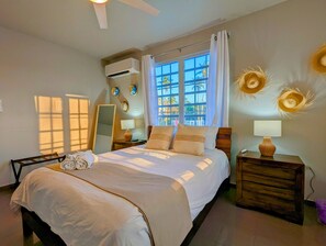 5 bedrooms, iron/ironing board, free WiFi, bed sheets - 2 units | Sleeps 12 | Beach | Pool | Sunsets | Fun (Aguada)