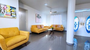 Smart TV - Sleeps 7 | Pool | 3 bedroom | Queen beds | Parking (Aguada)
