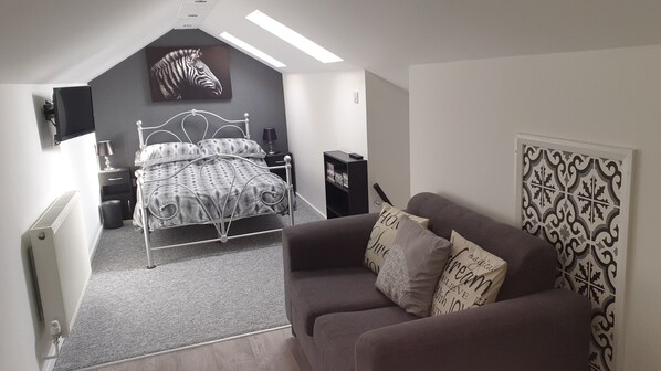 1 bedroom, free WiFi, bed sheets