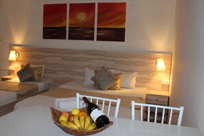 Superior Studio | Hypo-allergenic bedding, minibar, in-room safe, individually furnished - Sikamifer Tourist Resort (Quatre Bornes)