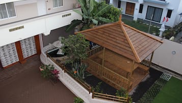 Superior Studio | Garden view