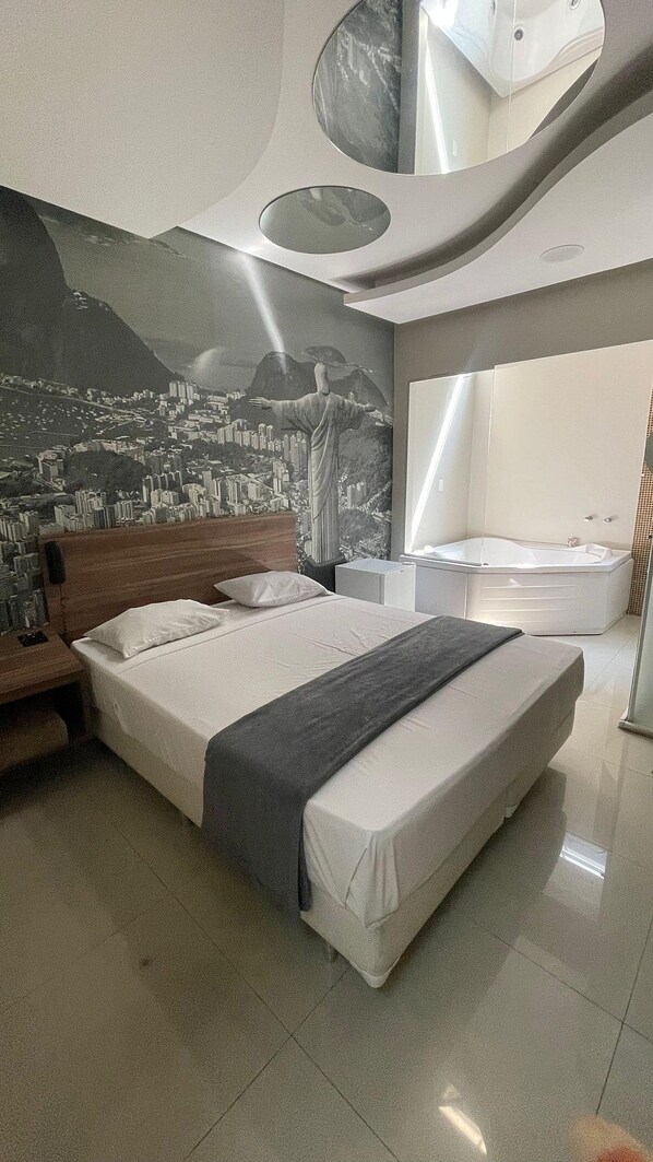 Suite | Premium bedding, memory-foam beds, individually decorated - Living Hotel Flex Inn (São Paulo)