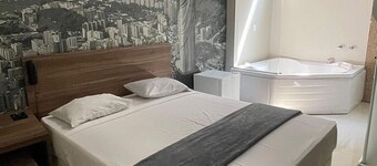 リビング ホテル フレックス イン