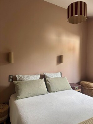 2 chambres, bureau, fer et planche à repasser, Wi-Fi gratuit