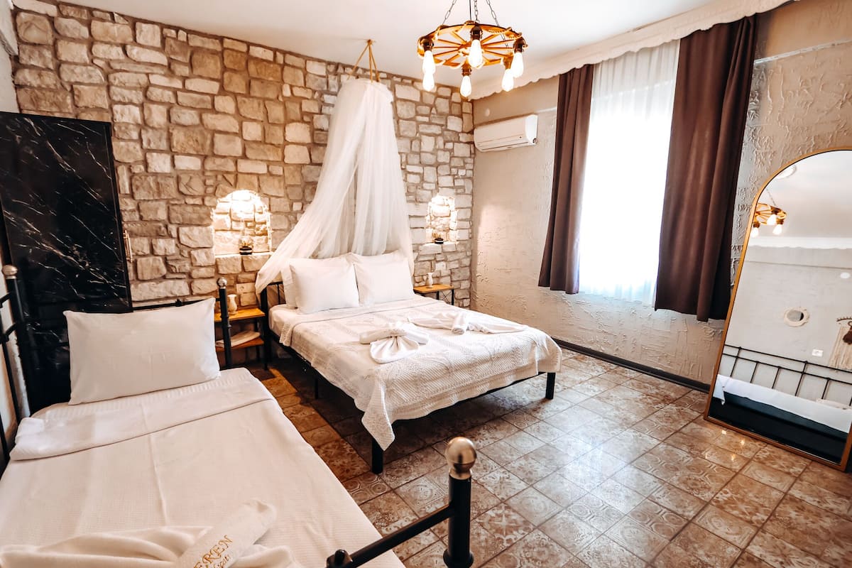 Panoramic Room