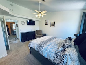 3 bedrooms, iron/ironing board, free WiFi, bed sheets