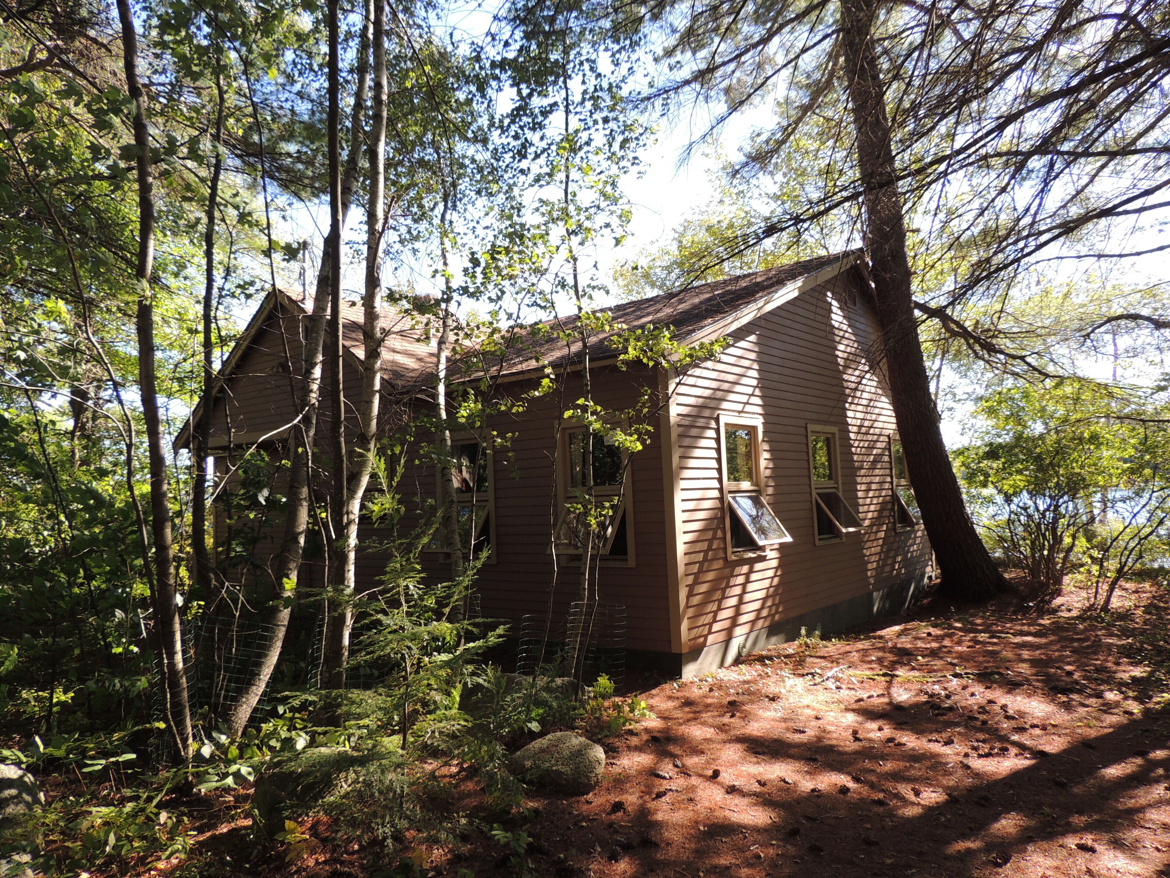 Cozy Lake Winnipesaukee Camp on Braun Bay with spectacular views