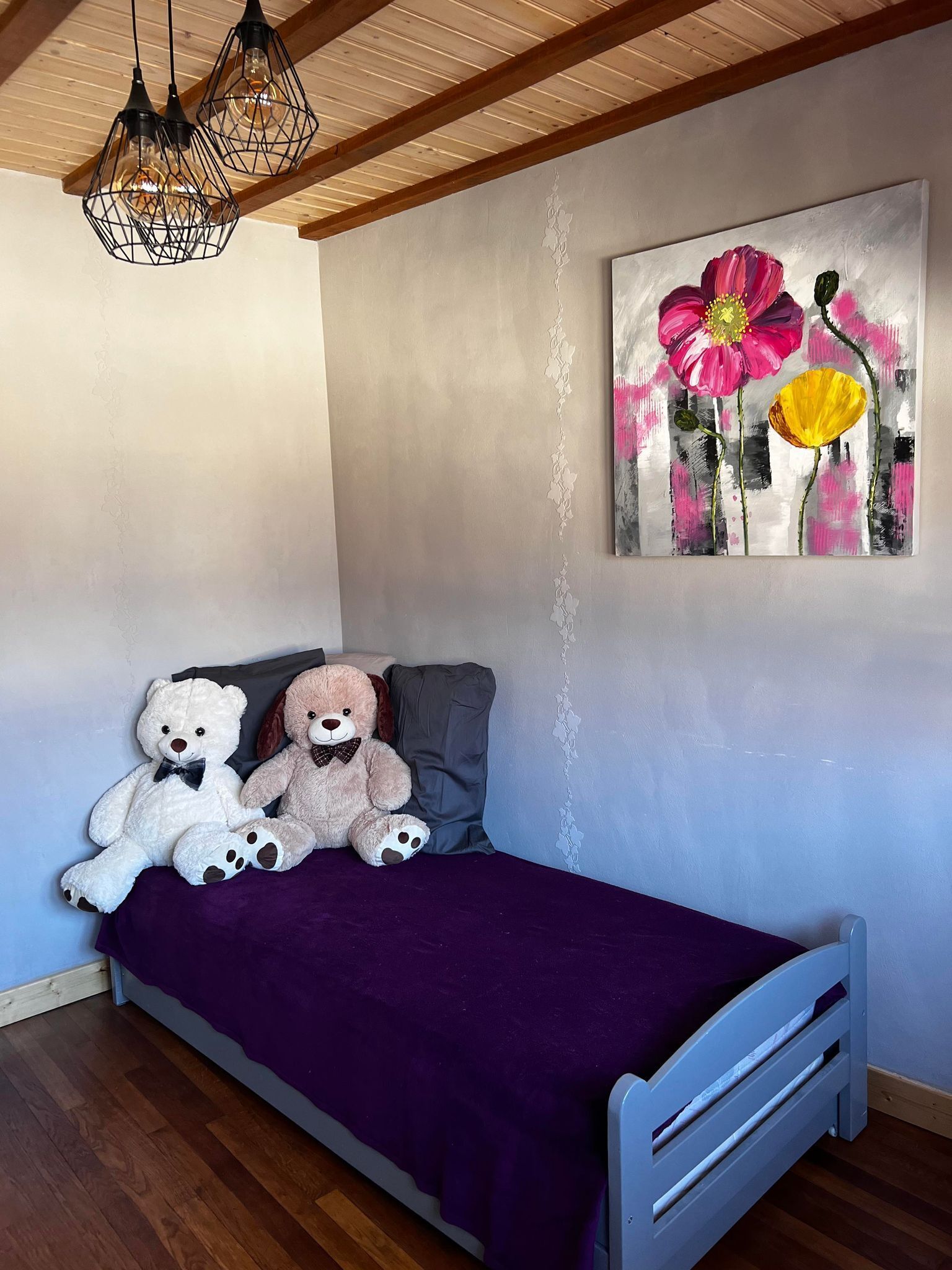 3 chambres, bureau, fer et planche à repasser, lit parapluie