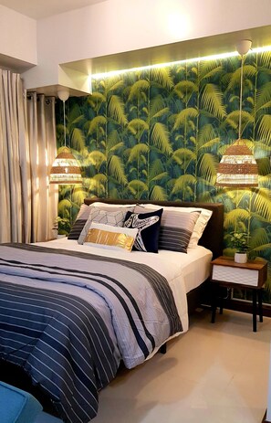 1 bedroom, in-room safe, iron/ironing board, free WiFi - New spacious Studio w/pool -with beach access (Lapu-Lapu City)