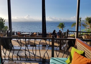 Terrace/patio - New spacious Studio w/pool -with beach access (Lapu-Lapu City)