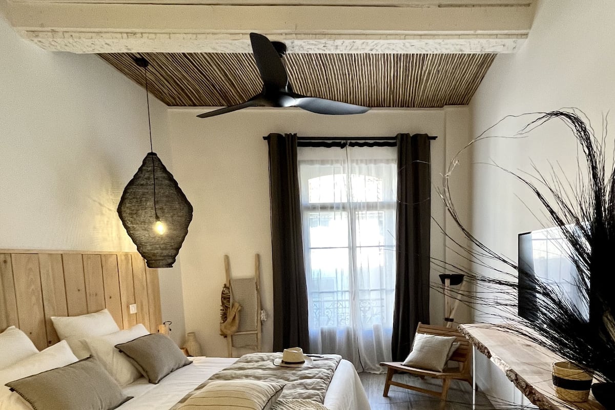 Familiekamer, 2 slaapkamers (Valmy) | 1 slaapkamer, verduisterende gordijnen, gratis wifi, beddengoed