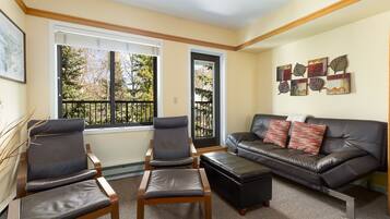 Studio | Area keluarga