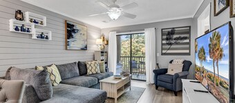 Charming 2 Bed 2 Bath True Blue Pawleys Island Golf, 4 Pools Beach 5 min drive!