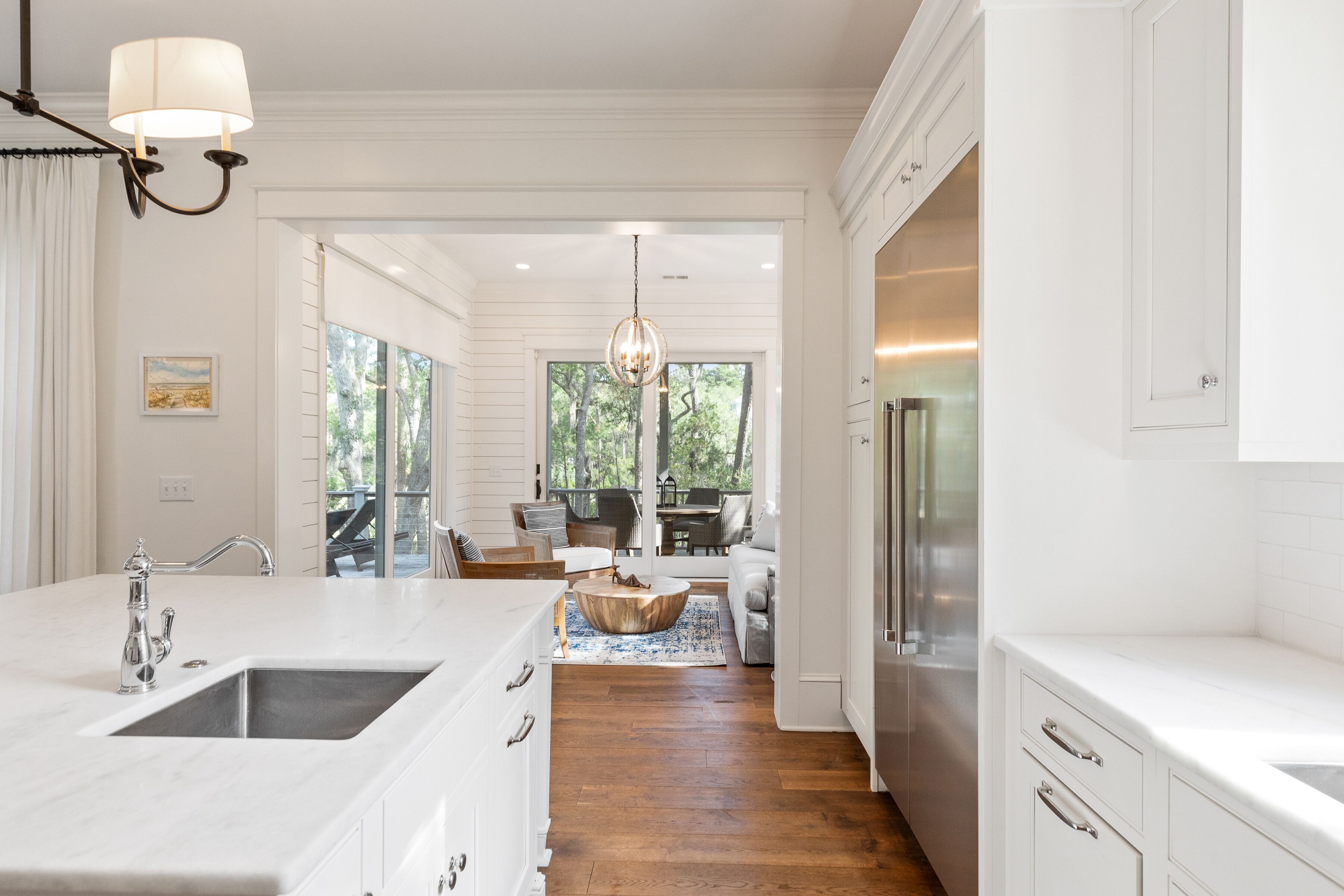 المنشأة من الداخل