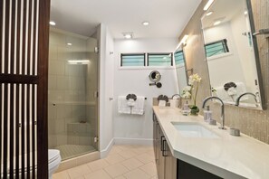 Hair dryer, towels