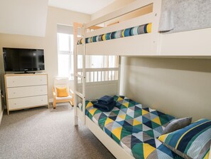 3 bedrooms, individually decorated, individually furnished