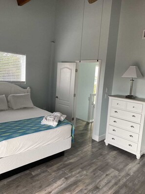 2 bedrooms, free WiFi, bed sheets - Key Largo Townhome with Boat Slip (Key Largo)