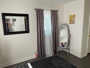 1 quarto, ferros/tábuas de passar roupa, Wi-Fi, roupa de cama