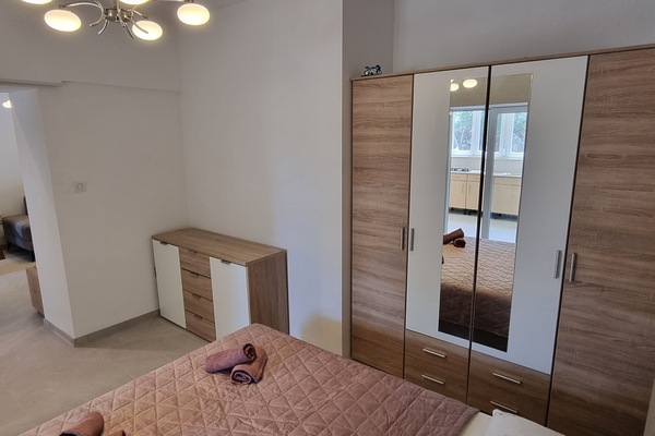 Zimmer mit Schiebetüren