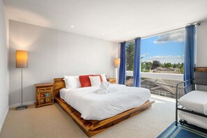 3 dormitorios, wifi gratis, ropa de cama