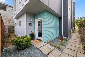 Exterior detail - Perch - Indo Haven: Home w/rooftop view of the water/city/Mt.Rainier (Seattle)