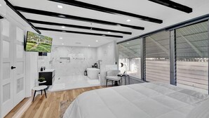 Unclassified image, 5 of 31, button - Luxury 3 bedroom/2 Bathroom Smart home, Las Olas, Fort Lauderdale FL (Fort lauderdale)