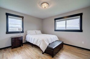 3 camere, una scrivania, Wi-Fi gratuito, lenzuola