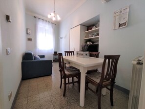 Dining - Apt. AZZURRINA - inside WALLS of LUCCA (Lucca)