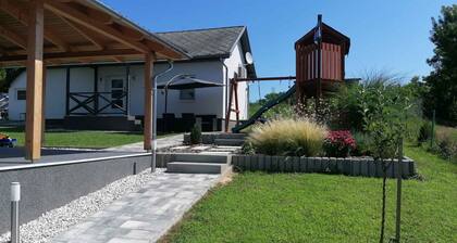 Holiday home with wifi and air conditioning