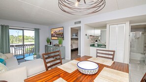 Dining - St. Augustine Getaway – Heated Pool, Beach Access & Free Activities (St. Augustine)