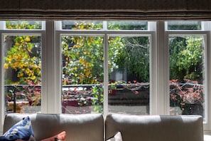 1-Bedroom Apartment | Garden view - 5 Doughty Street (London)