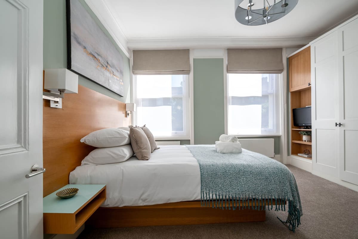 1 habitación y ropa de cama de alta calidad
