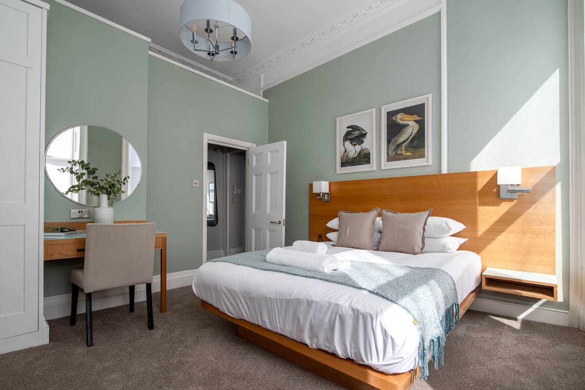 1 habitación y ropa de cama de alta calidad