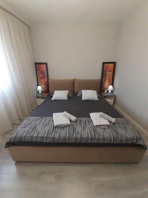 1 Schlafzimmer, Bügeleisen/Bügelbrett, Reisekinderbett, kostenloses WLAN