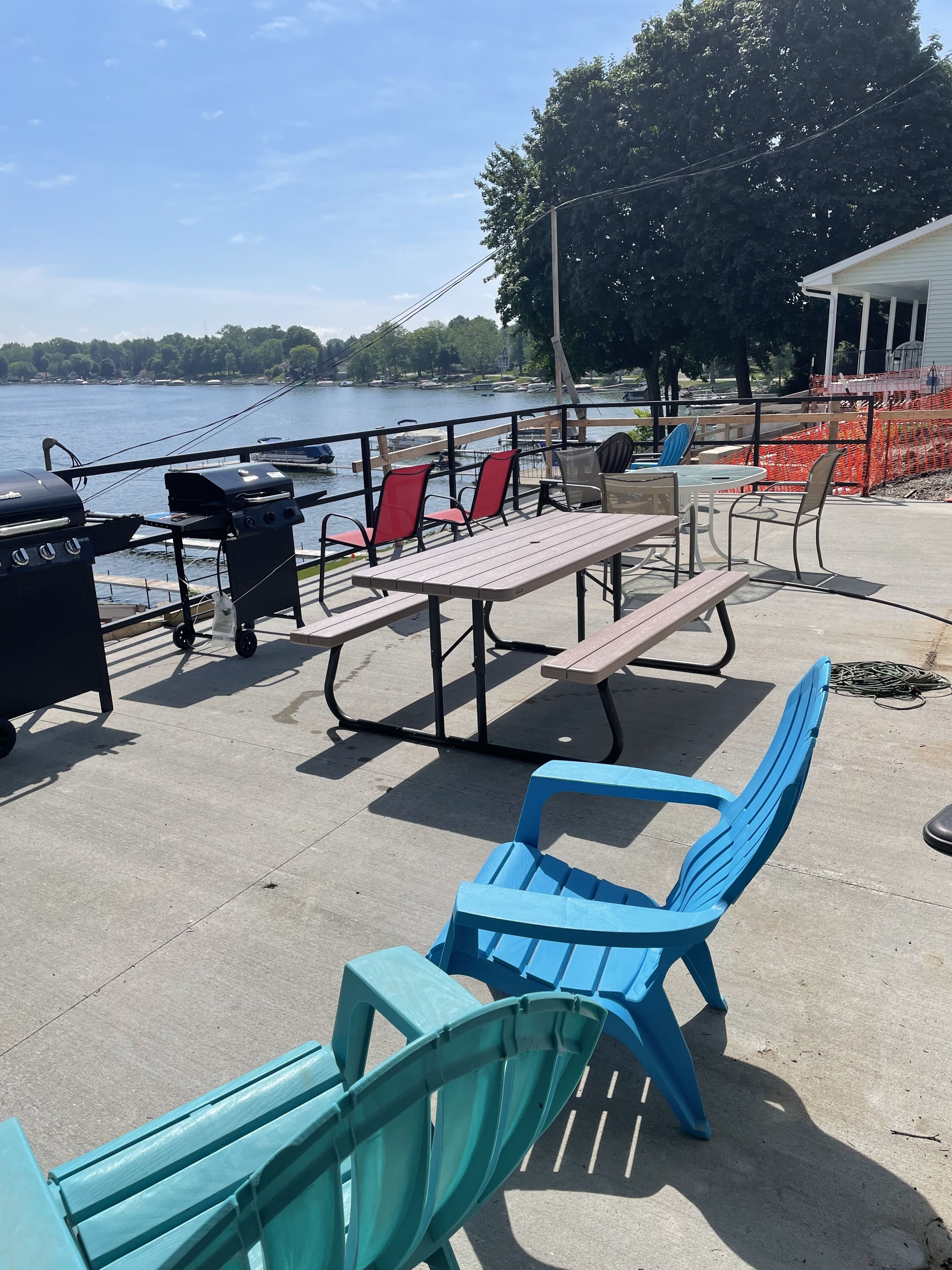 Lakefront Family Retreat-Great set up for multi generational families